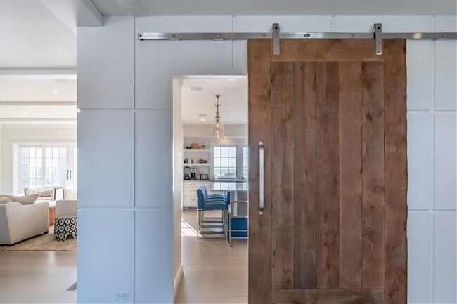 Building Photo - 30 Madequecham Valley Rd