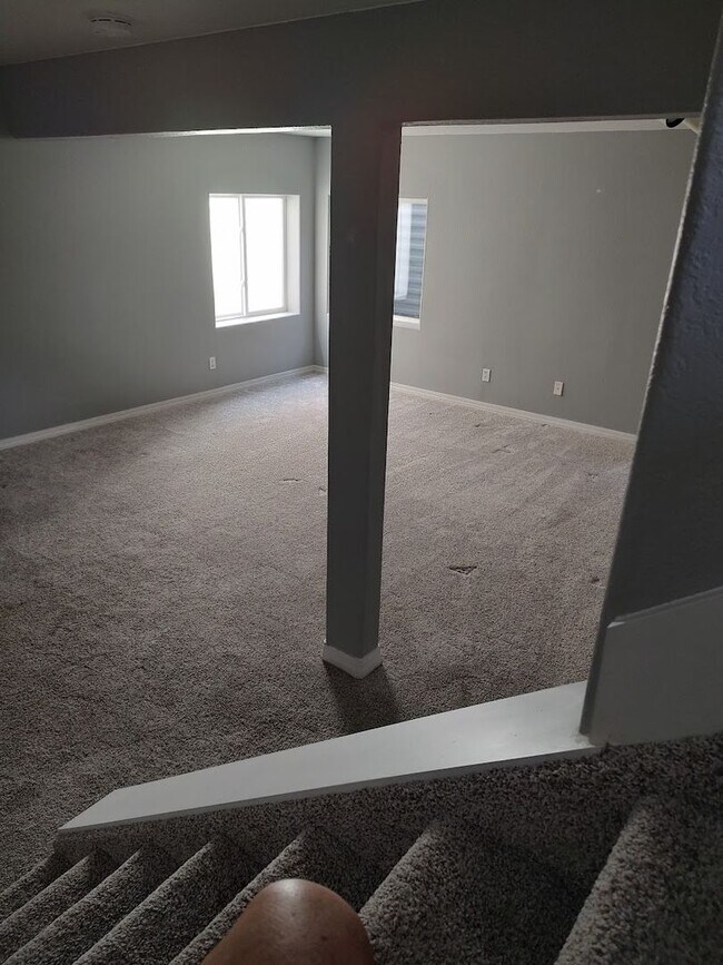 Building Photo - Gorgeous Former Model 4BD Ranch Home | Upg...