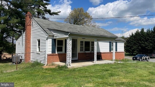 Building Photo - 10711 Bethesda Church Rd