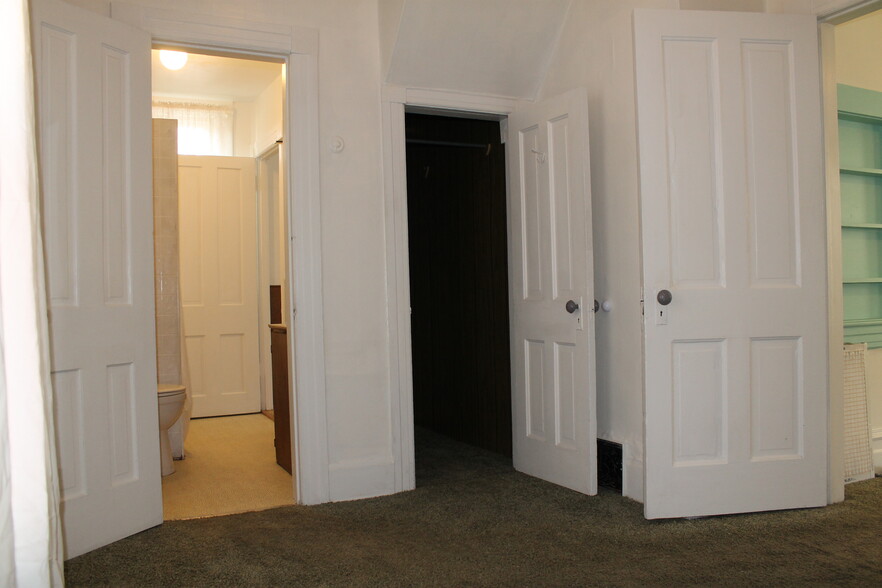 View from Second Bedroom into Bathroom - 2928 Hooker St