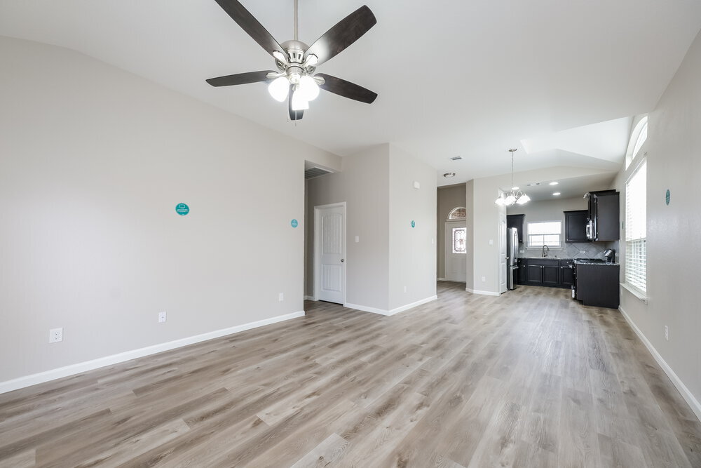 Building Photo - 4013 Skylark Ln
