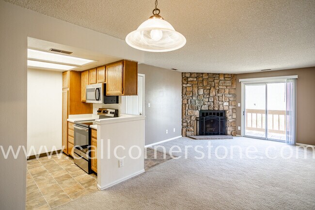 Building Photo - 850 Tenderfoot Hill Rd