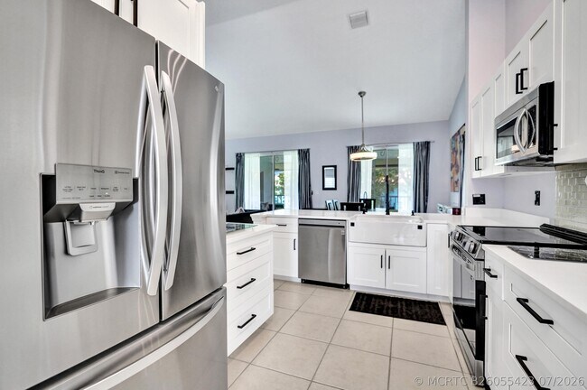 Building Photo - 7669 Springwater Pl