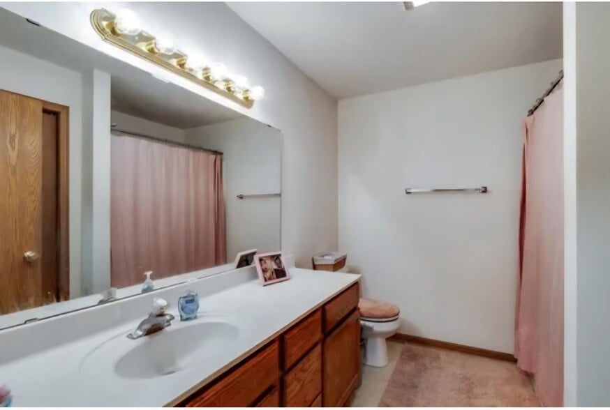 Large bathroom will have many updates prior to move in. - 1121 Stonewood Xing