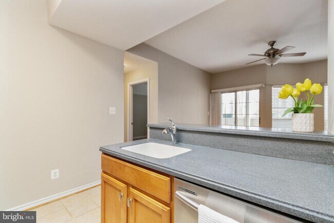 Building Photo - 12151 Penderview Ln