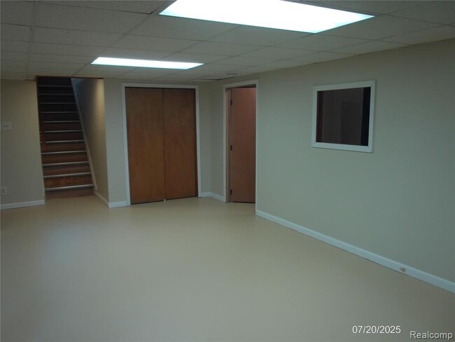 Building Photo - 41223 Sesame Dr