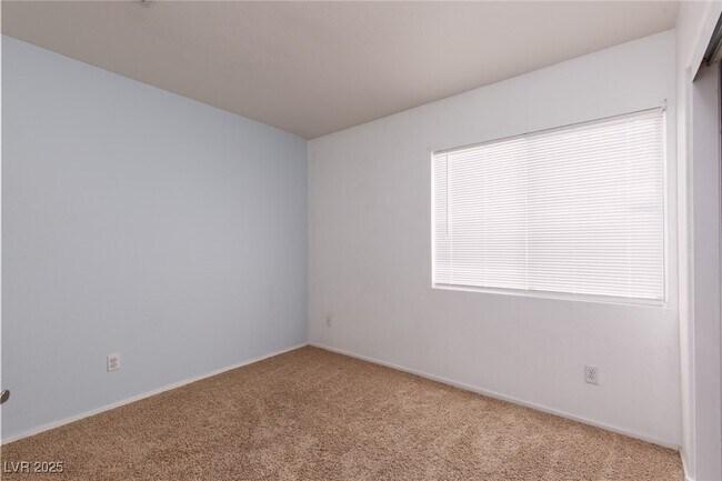 Building Photo - 6513 Angel Mountain Ave