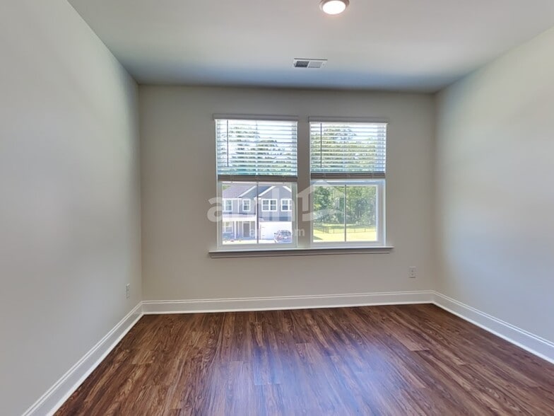 Building Photo - 1136 Alice Smalls Rd