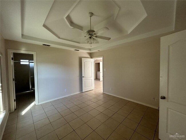 Building Photo - 16 Horizon Peak