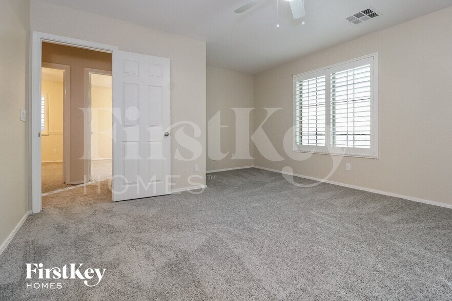 Building Photo - 23768 W Desert Bloom St