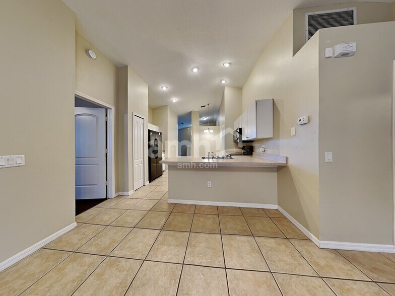 Building Photo - 518 Napa Valley Cir