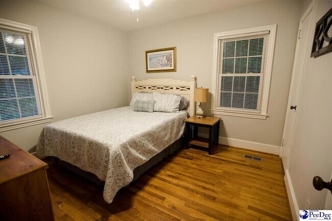 Building Photo - 150 Central Dr