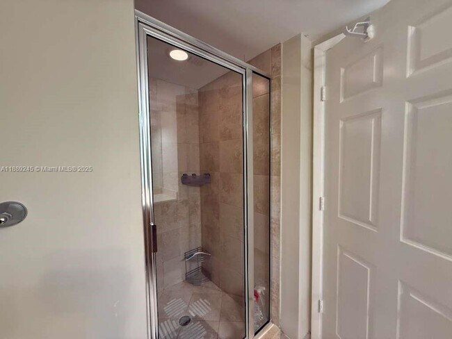 Building Photo - 55 Merrick Way