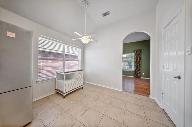 Building Photo - 6715 Rockwall Trail Dr