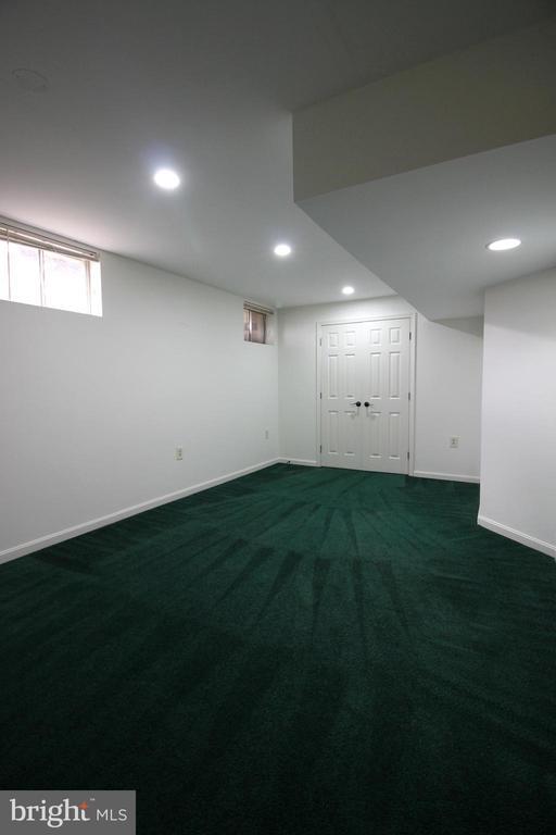 Building Photo - 14015 Wood Rock Way