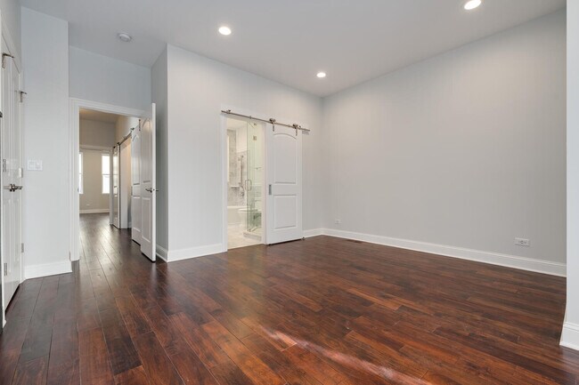 Building Photo - 1919 N Drake Ave