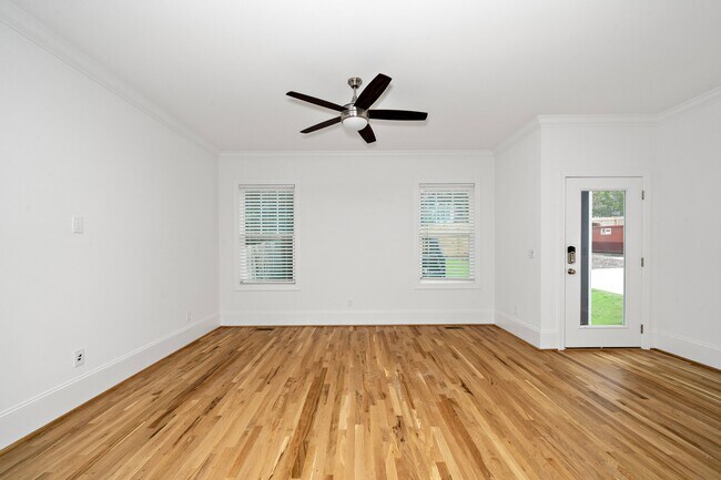 Building Photo - 3809 Burt Dr