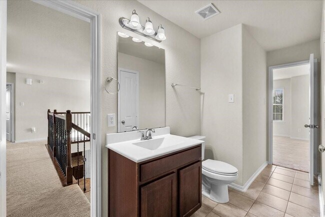 Building Photo - 2246 Oakleaf Trail Ln