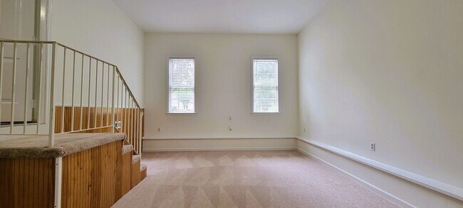 Building Photo - 12351 Grove Pl
