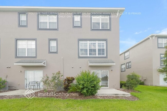 Building Photo - 2421 Lexington Oak Dr