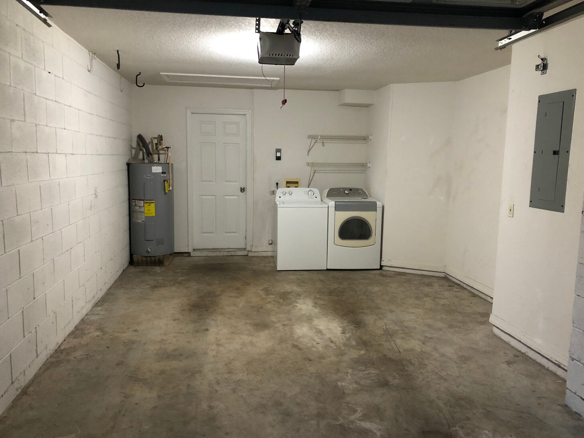 Building Photo - 804 E South St