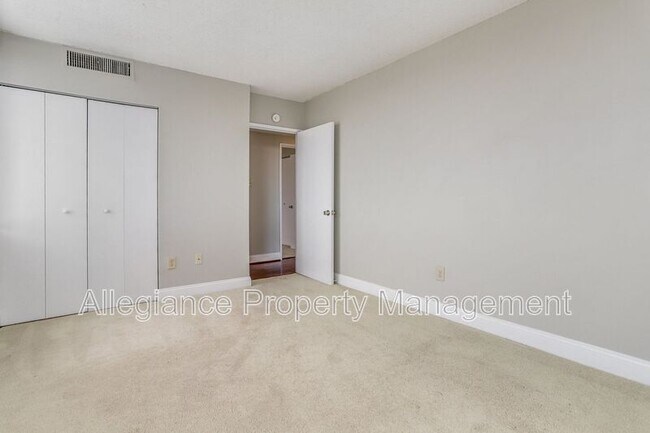 Building Photo - 6301 Stevenson Ave