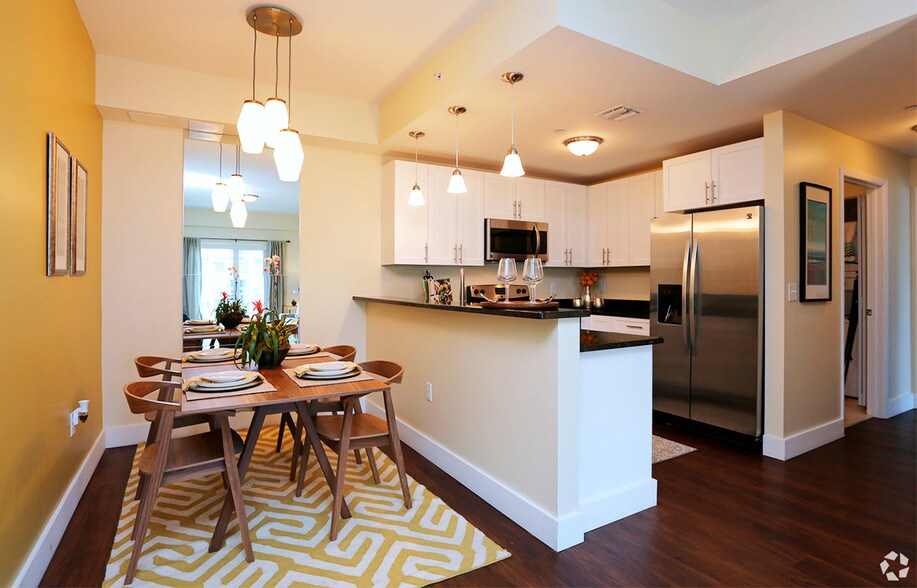 Village at Lake Worth Lake Worth, FL Apartment Finder