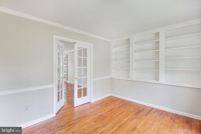 Building Photo - 13920 Wagon Way