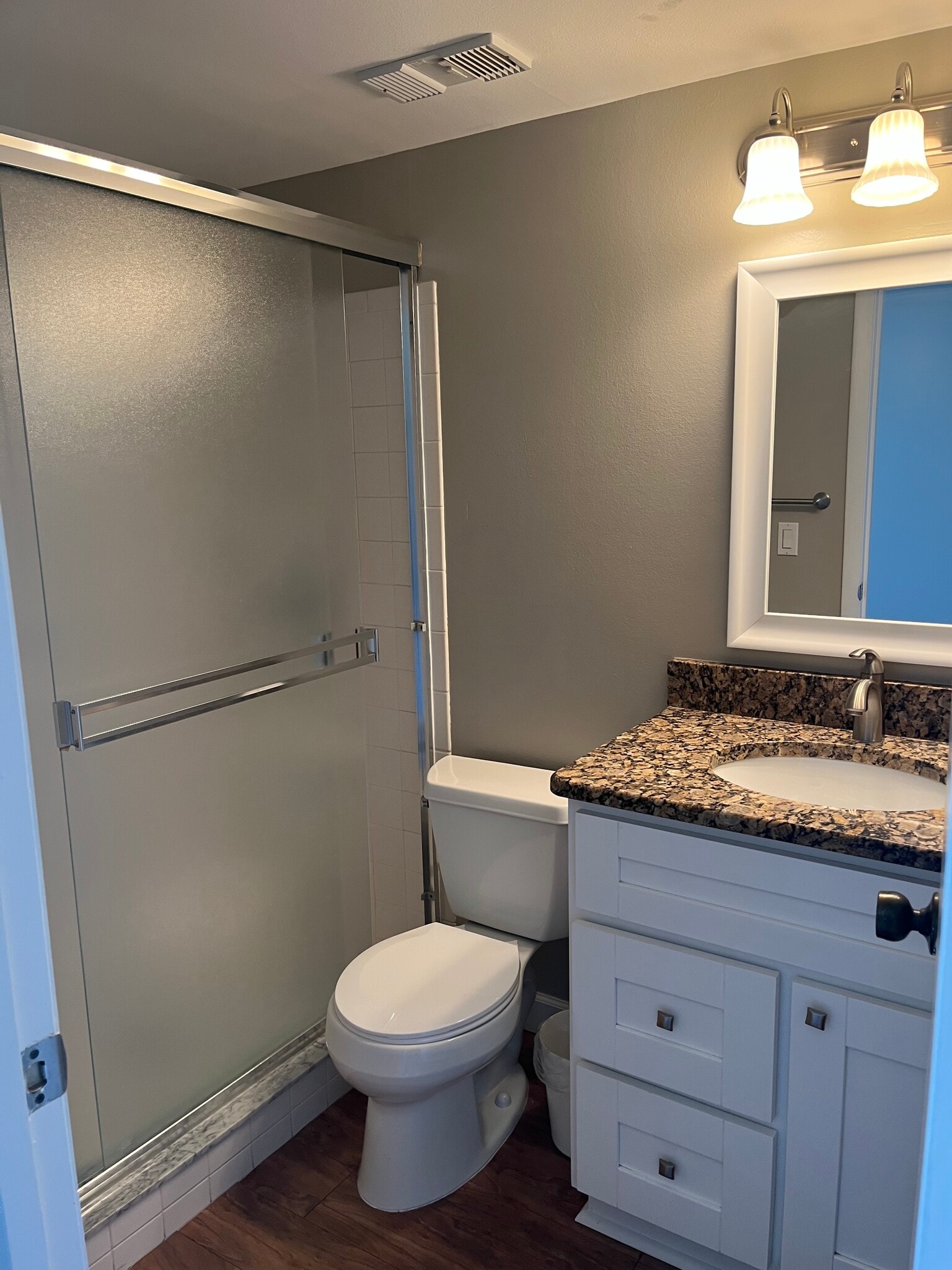 Building Photo - 2504 Bogey Ln