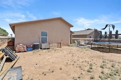 Building Photo - 4-Bedroom with 2 Full Baths in Northeast, El Paso!