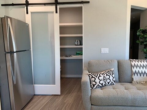 Building Photo - 3228 Broadway