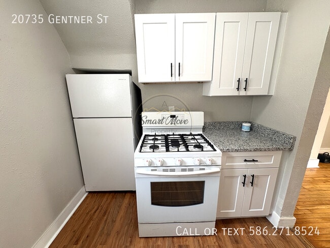 Building Photo - 20735 Gentner St