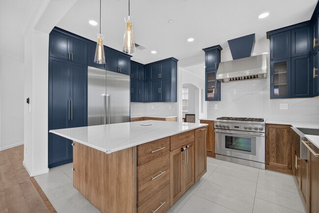 Building Photo - 208 Goodwin Dr