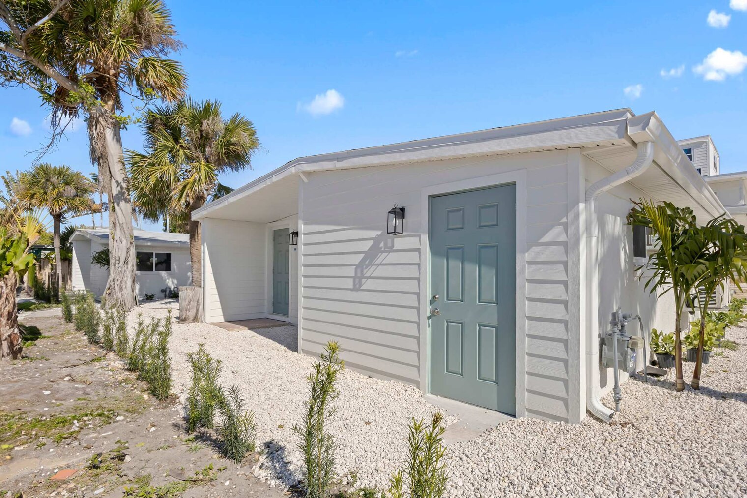 Building Photo - 637 S Orlando Ave