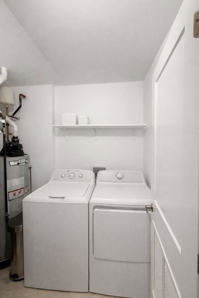 Building Photo - 3203 N Ridgeway Ave