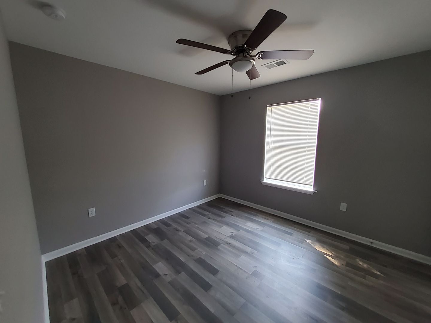 Building Photo - Welcome to Feels Like Home in Memphis, TN!