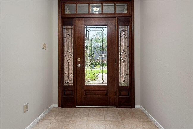 Building Photo - 3323 Village Falls Ct
