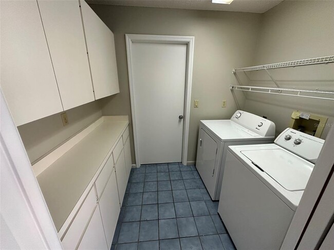 Building Photo - 4355 Marcott Cir