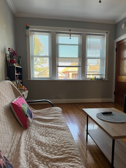 Building Photo - 2971 S Lyman St