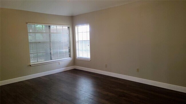 Building Photo - 2517 Jacqueline Dr