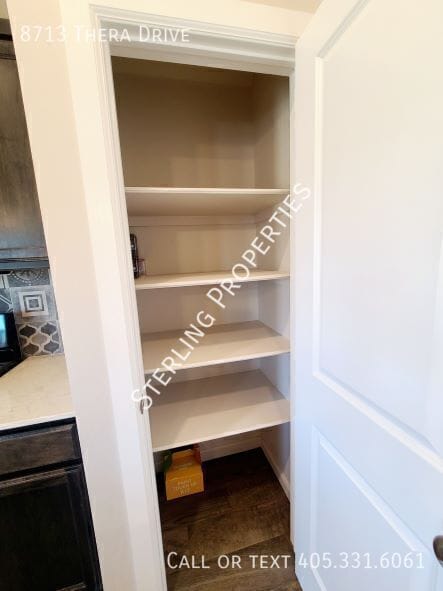 Building Photo - 8713 Thera Dr