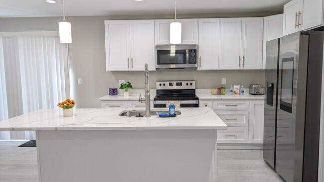 Building Photo - 2253 Papermill Rd