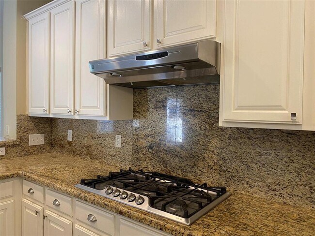 Building Photo - 15411 Tysor Park Ln