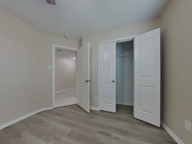 Building Photo - 701 Totem Trail Dr