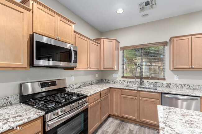 Building Photo - 111 N 193rd Dr