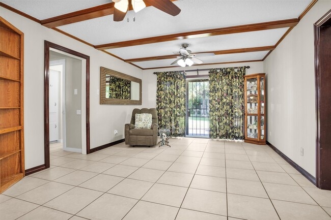 Building Photo - 1102 Mosher Ln