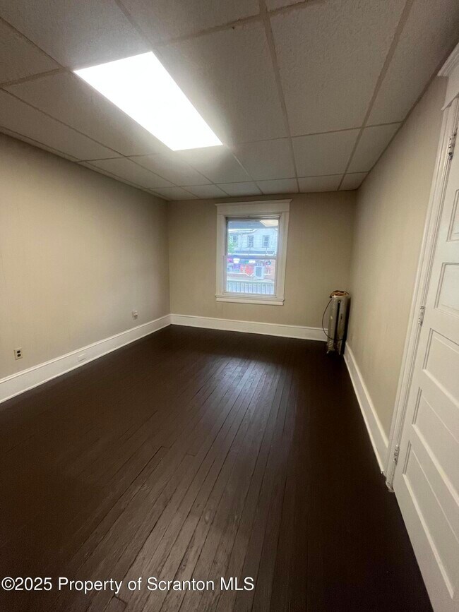 Building Photo - 304 Pittston Ave