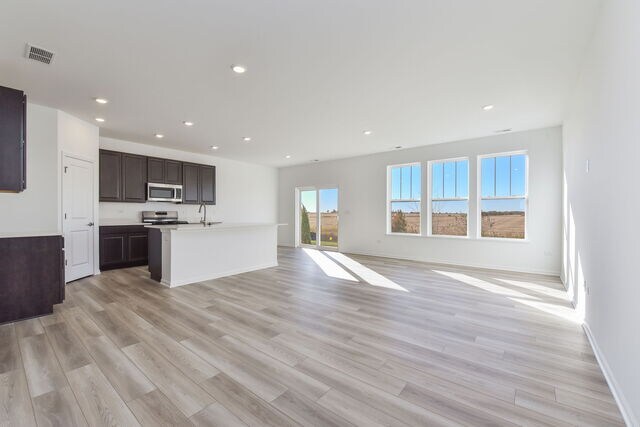 Building Photo - 15238 S Hepworth Pl