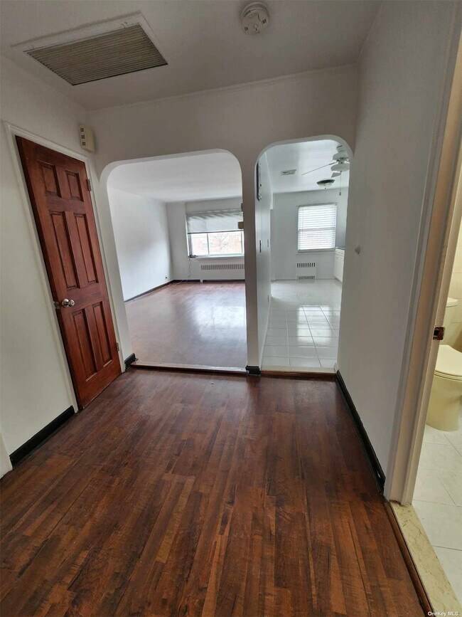 Building Photo - 30-18 81st St