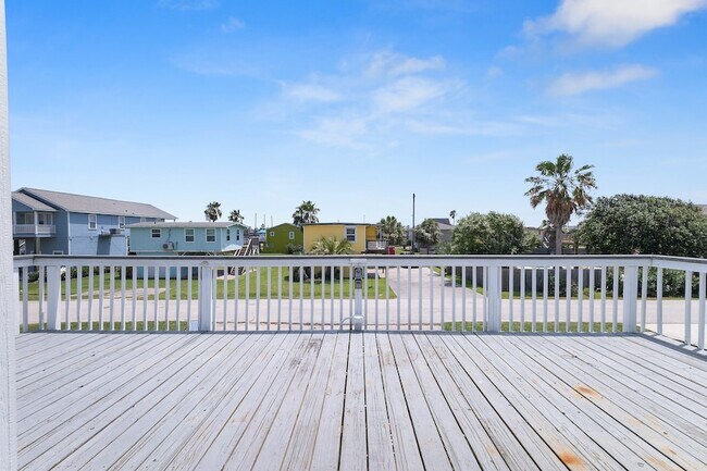 Building Photo - 4014 Kent Dr